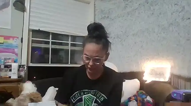 Snapshot of TopazVixen chatting on March 9, 2025, 12:53 am TopazVixen online show from March 9, 2025, 12:53 am