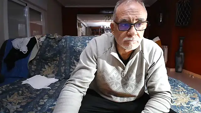 maduroguapo online show from January 6, 2025, 9:54 pm