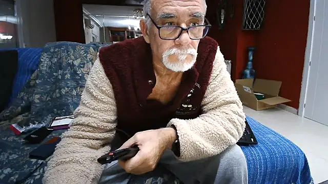 maduroguapo online show from February 2, 2025, 10:17 pm