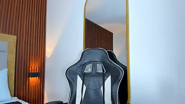 maroly 21 online show from November 1, 2025, 12:18 pm