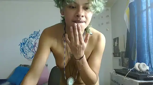 fenixmfx19 online show from December 27, 2024, 6:31 pm