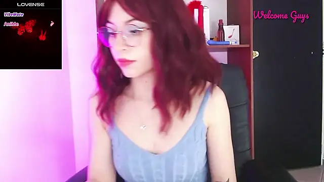 Snapshot of Celeste_Ford_18 chatting on January 12, 2026, 11:43 pm Celeste Ford 18 online show from January 12, 2026, 11:43 pm