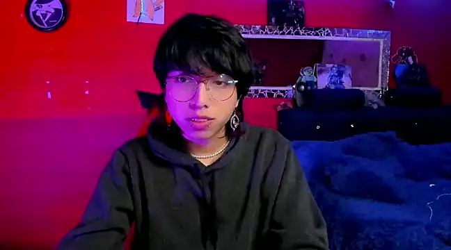 Snapshot of AnggelONfiree chatting on December 17, 2024, 10:22 pm AnggelONfiree online show from December 17, 2024, 10:22 pm