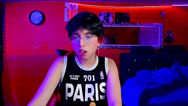 Snapshot of AnggelONfiree chatting on March 9, 2025, 4:27 am AnggelONfiree online show from March 9, 2025, 4:27 am