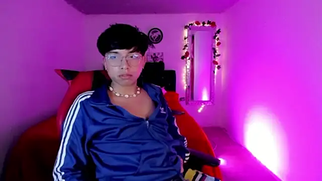 AnggelONfiree online show from November 26, 2025, 2:01 am