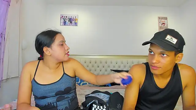 fenixonfire  online show from January 8, 2025, 8:18 pm