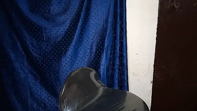 Snapshot of Sheela_oshovadi chatting on December 4, 2024, 10:24 am Sheela oshovadi online show from December 4, 2024, 10:24 am