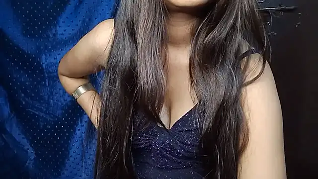 Snapshot of Sheela_oshovadi chatting on December 9, 2024, 3:54 pm Sheela oshovadi online show from December 9, 2024, 3:54 pm