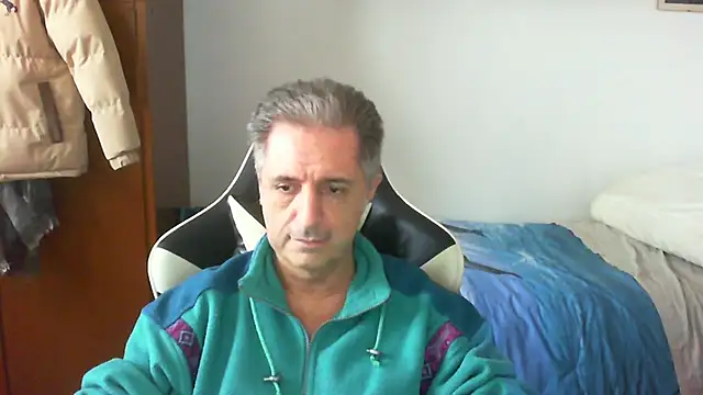 lliuk70mi online show from February 26, 2026, 3:44 pm