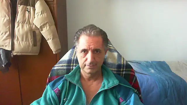 lliuk70mi online show from April 2, 2026, 1:20 pm