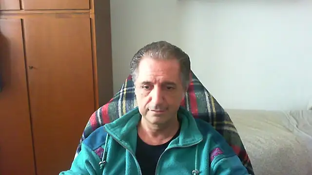 lliuk70mi online show from April 20, 2026, 12:41 pm