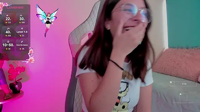 Snapshot of milly_kenner chatting on December 4, 2025, 5:54 pm milly kenner online show from December 4, 2025, 5:54 pm