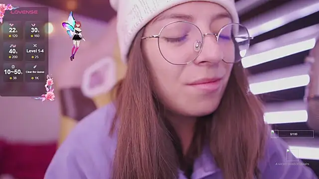 Snapshot of milly_kenner chatting on December 5, 2025, 2:03 pm milly kenner online show from December 5, 2025, 2:03 pm