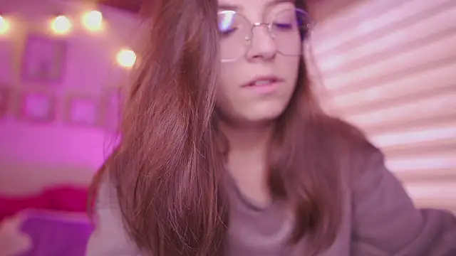 milly kenner online show from March 16, 2026, 7:18 pm