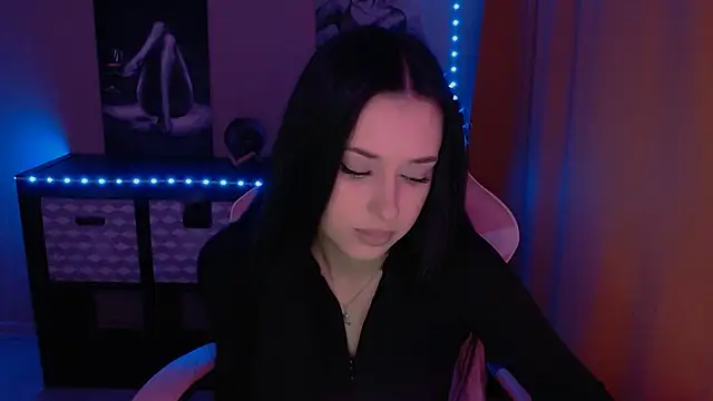 AlisaLink online show from January 28, 2025, 5:46 pm