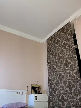 bigbabykiki online show from December 3, 2025, 7:01 pm