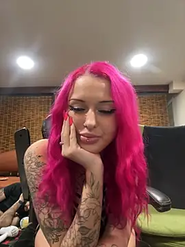 Snapshot of hellokittyy024 chatting on January 9, 2025, 5:34 am hellokittyy024 online show from January 9, 2025, 5:34 am