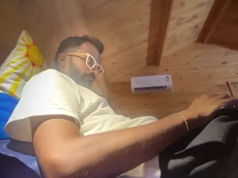 Snapshot of bigfatdick111 chatting on February 22, 2026, 7:56 pm bigfatdick111 online show from February 22, 2026, 7:56 pm