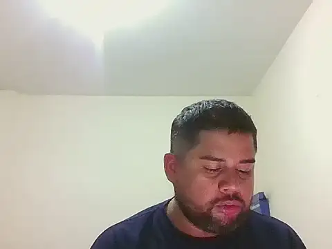 GABRIELGARCIA1313 online show from February 13, 2026, 11:12 pm