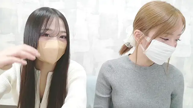 LOVE MOMO LOVE online show from December 21, 2025, 11:39 am