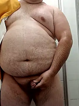 Snapshot of BigromeoXX chatting on November 4, 2025, 8:02 am BigromeoXX online show from November 4, 2025, 8:02 am