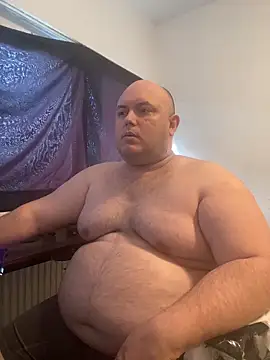 Snapshot of BigromeoXX chatting on March 30, 2026, 4:19 pm BigromeoXX online show from March 30, 2026, 4:19 pm