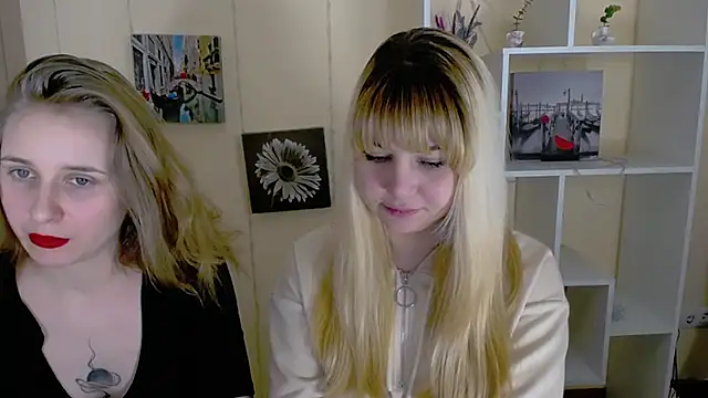 Snapshot of _Nicole_new chatting on March 13, 2025, 5:18 pm  Nicole new online show from March 13, 2025, 5:18 pm