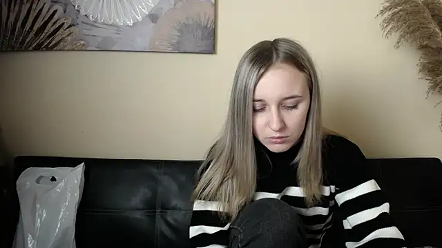  Nicole new online show from November 6, 2025, 2:18 pm