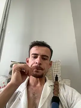 Snapshot of eddy355 chatting on October 30, 2025, 2:51 pm eddy355 online show from October 30, 2025, 2:51 pm