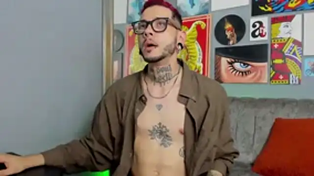 Snapshot of MurdockH chatting on November 11, 2025, 6:13 am MurdockH online show from November 11, 2025, 6:13 am