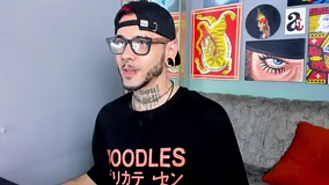 Snapshot of MurdockH chatting on November 14, 2025, 6:34 am MurdockH online show from November 14, 2025, 6:34 am