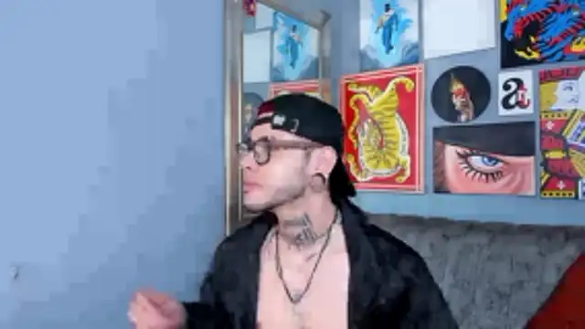 Snapshot of MurdockH chatting on November 21, 2025, 5:50 am MurdockH online show from November 21, 2025, 5:50 am