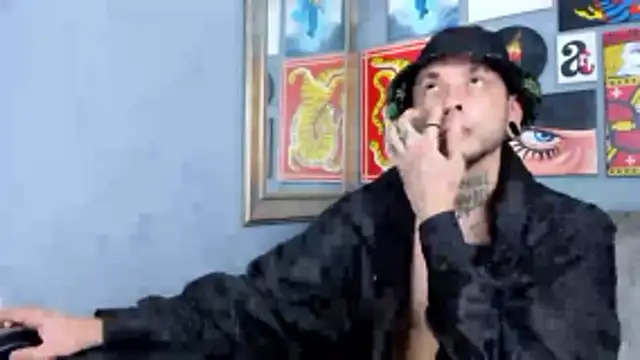 Snapshot of MurdockH chatting on November 24, 2025, 7:52 am MurdockH online show from November 24, 2025, 7:52 am