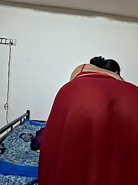 Snapshot of your_fantecy1 chatting on December 4, 2025, 8:28 pm your fantecy1 online show from December 4, 2025, 8:28 pm