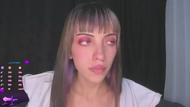 MiaGoth  online show from September 28, 2025, 1:11 am