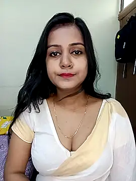 Snapshot of Miss-Riyasingh chatting on February 1, 2026, 5:39 am Miss-Riyasingh online show from February 1, 2026, 5:39 am
