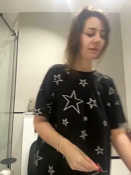 BelleSkye online show from February 27, 2025, 3:25 am