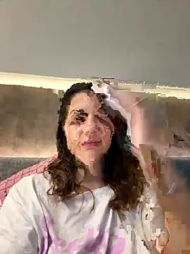 BelleSkye online show from October 27, 2025, 5:33 am