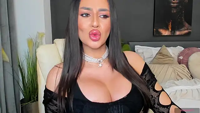 Sonia  Rey online show from July 8, 2026, 12:31 pm