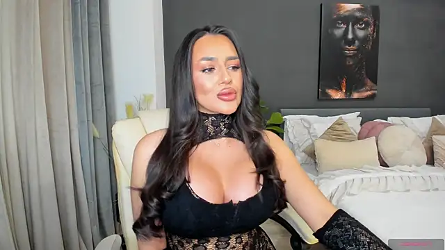 Sonia  Rey online show from July 11, 2026, 2:31 pm
