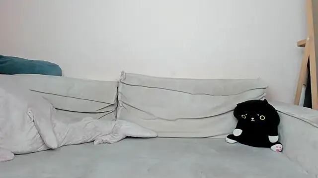 daeneryy online show from December 3, 2024, 12:38 pm