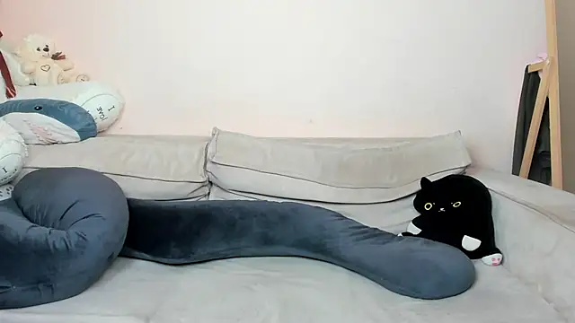 daeneryy online show from February 4, 2025, 2:17 am