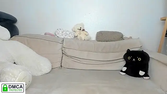 daeneryy online show from October 13, 2025, 8:31 pm