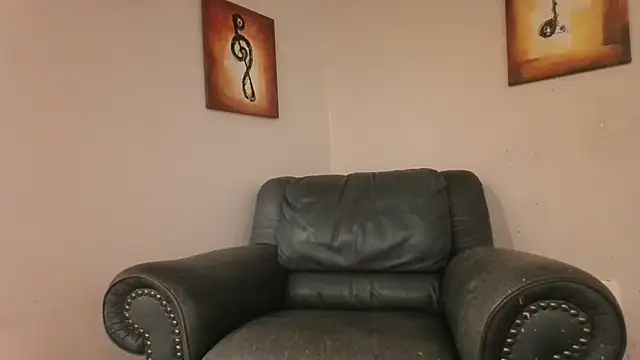 Snapshot of AddieAssets chatting on December 16, 2024, 8:09 am AddieAssets online show from December 16, 2024, 8:09 am