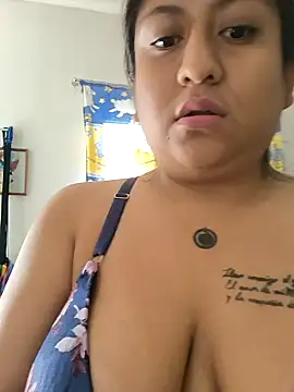 Snapshot of EmpaticBolillo chatting on December 16, 2025, 3:06 pm EmpaticBolillo online show from December 16, 2025, 3:06 pm