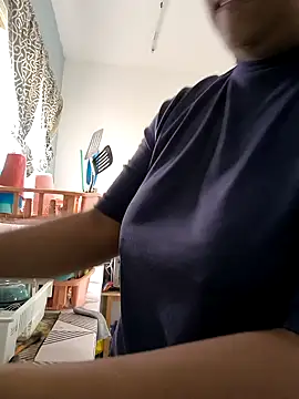 EmpaticBolillo online show from February 5, 2026, 9:19 pm