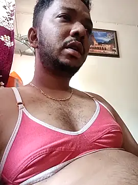 Mmm992170 online show from February 11, 2026, 7:35 am