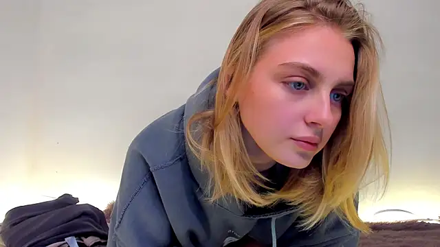 pretty girlnextdoor online show from November 6, 2025, 6:31 pm