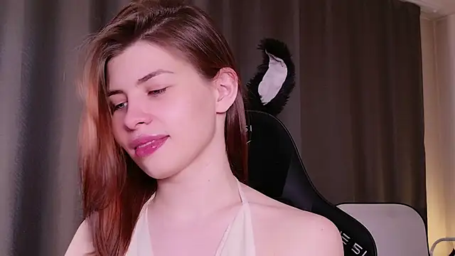 callmetori online show from December 22, 2025, 6:54 am