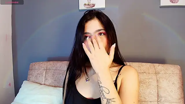 adara johnson   online show from September 28, 2025, 11:59 am